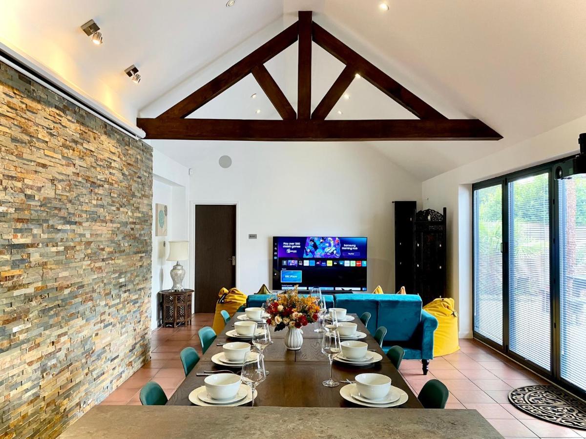 5 Bedroom Bungalow Ascot Racecourse 외부 사진