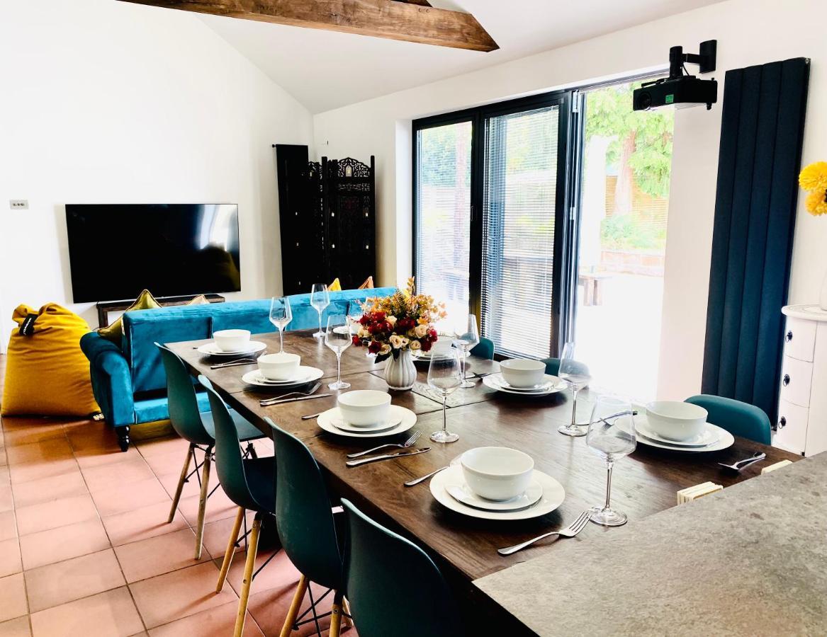 5 Bedroom Bungalow Ascot Racecourse 외부 사진