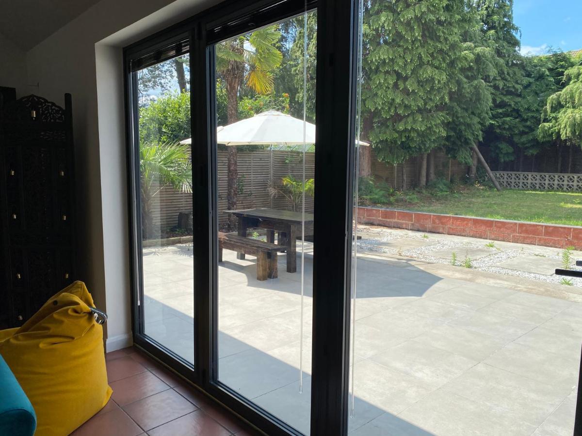 5 Bedroom Bungalow Ascot Racecourse 외부 사진