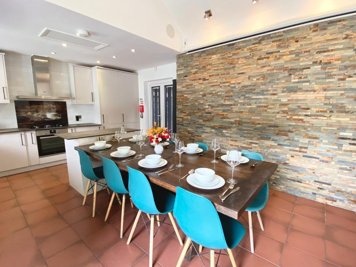 5 Bedroom Bungalow Ascot Racecourse 외부 사진