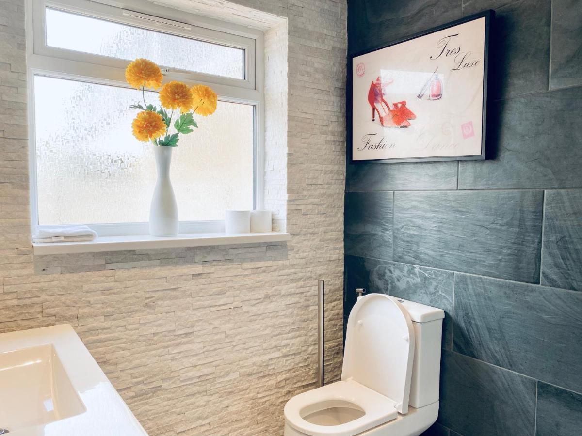 5 Bedroom Bungalow Ascot Racecourse 외부 사진